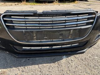 bontott PEUGEOT 508 Első Lökhárító (Részeivel)