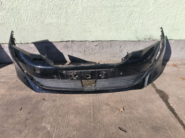 bontott PEUGEOT 508 Első Lökhárító (Részeivel)