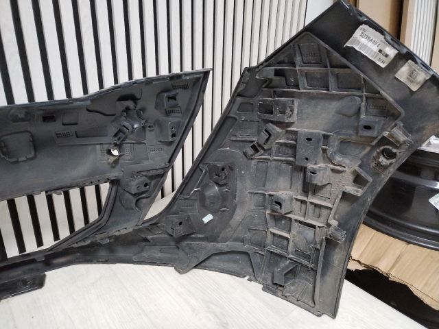 bontott PEUGEOT 508 Első Lökhárító (Üresen)