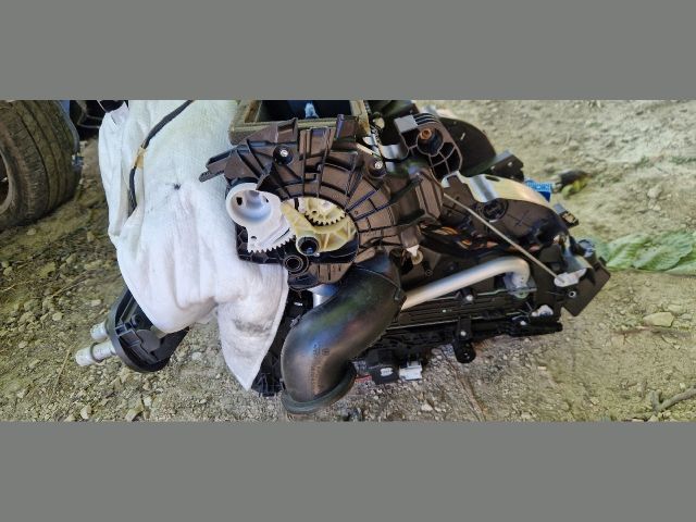 bontott PEUGEOT 508 Fűtés Box