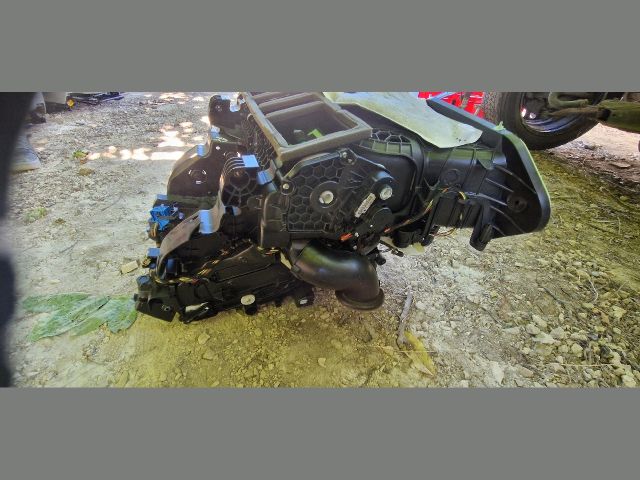 bontott PEUGEOT 508 Fűtés Box