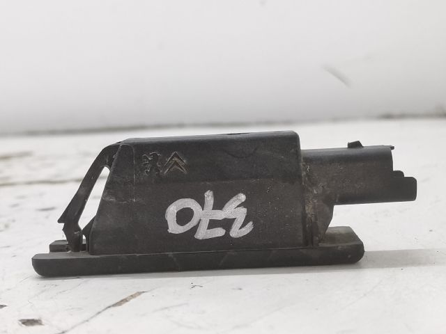 bontott PEUGEOT 508 Hátsó Rendszámtábla Világítás