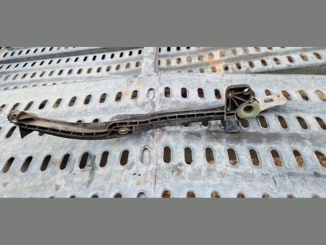 bontott PEUGEOT 508 Homlokfal Alsó Tartó