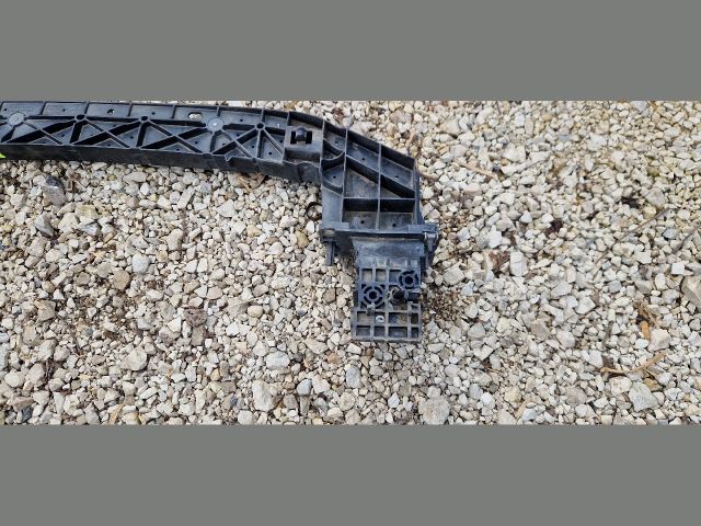 bontott PEUGEOT 508 Homlokfal Alsó Tartó