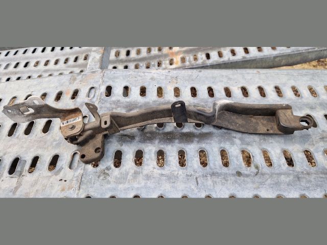 bontott PEUGEOT 508 Homlokfal Alsó Tartó