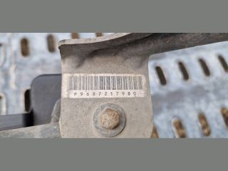 bontott PEUGEOT 508 Homlokfal Alsó Tartó