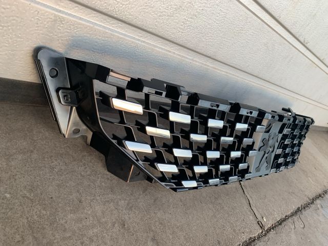 bontott PEUGEOT 508 Hűtőrács