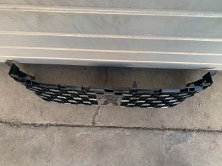 bontott PEUGEOT 508 Hűtőrács