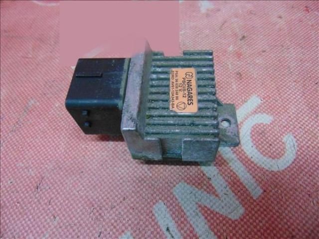 bontott PEUGEOT 508 Izzító Relé