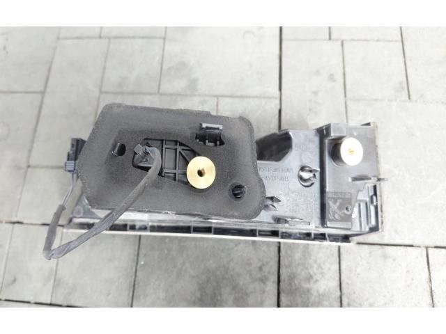 bontott PEUGEOT 508 Jobb Belső Hátsó Lámpa