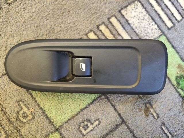 bontott PEUGEOT 508 Jobb első Ablakemelő Kapcsoló