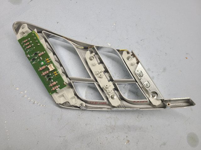 bontott PEUGEOT 508 Jobb Hátsó Lámpa Foglalat