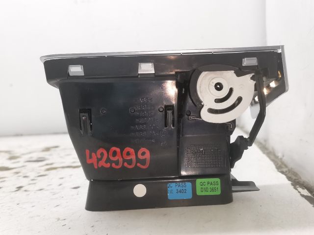 bontott PEUGEOT 508 Jobb Szellőző