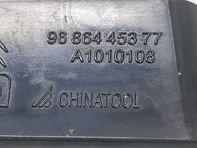 bontott PEUGEOT 508 Jobb Szellőző