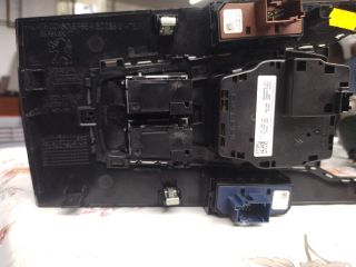 bontott PEUGEOT 508 Középkonzol Vezérlő Panel