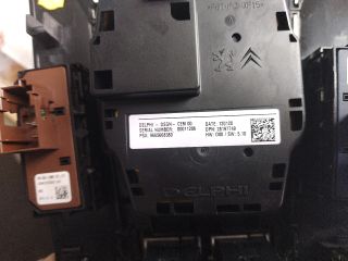 bontott PEUGEOT 508 Középkonzol Vezérlő Panel