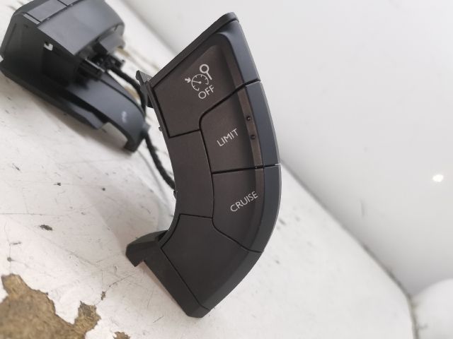 bontott PEUGEOT 508 Multikormány Kapcsoló Pár