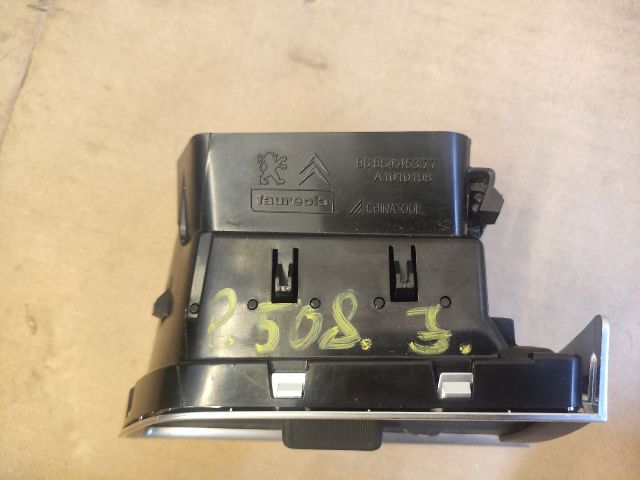 bontott PEUGEOT 508 Szellőző Szett