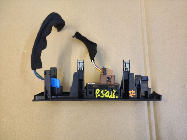 bontott PEUGEOT 508 Tankajtó Nyitó Kar / Gomb