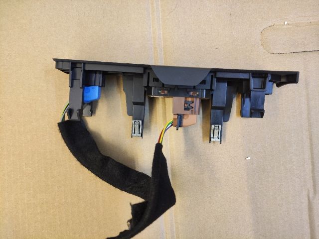 bontott PEUGEOT 508 Tankajtó Nyitó Kar / Gomb