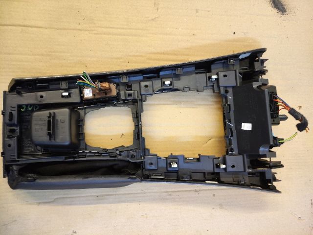 bontott PEUGEOT 508 Váltószoknya Rögzítő Keret