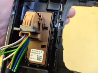 bontott PEUGEOT 508 Váltószoknya Rögzítő Keret