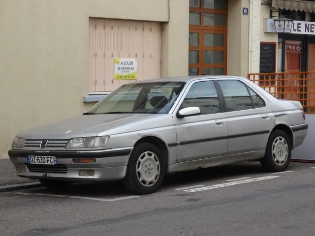 bontott PEUGEOT 605 Jobb első Csonkállvány Kerékaggyal