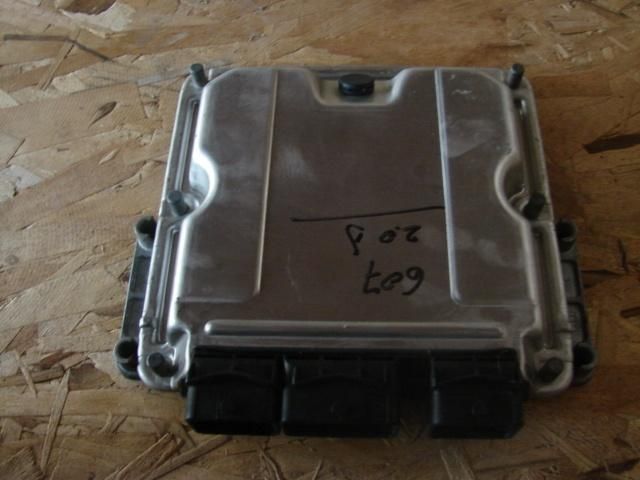 bontott PEUGEOT 607 Motorvezérlő