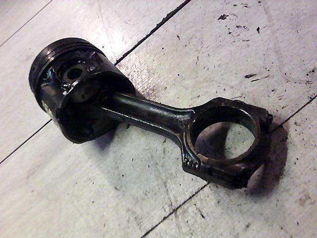 bontott PEUGEOT 607 Dugattyú és Hajtókar