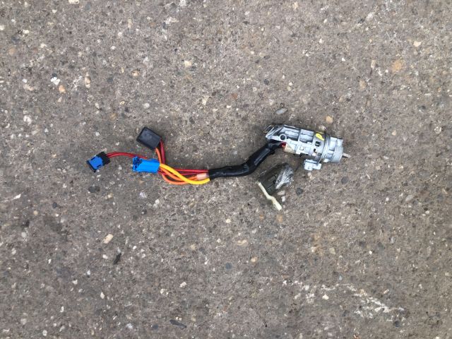 bontott PEUGEOT 607 Gyújtáskapcsoló