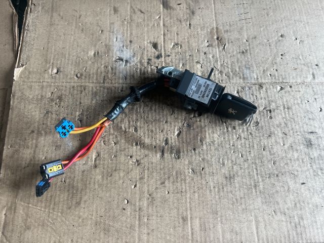 bontott PEUGEOT 607 Gyújtáskapcsoló