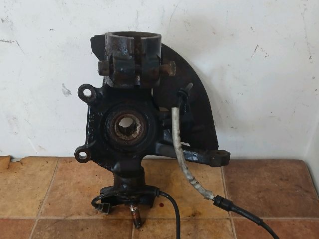 bontott PEUGEOT 607 Jobb első Csonkállvány Kerékaggyal