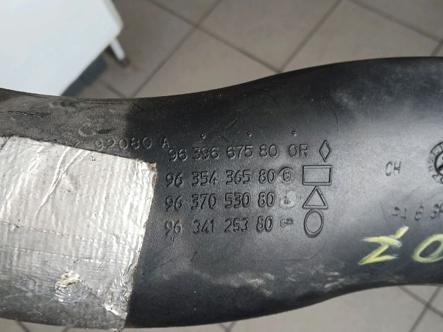 bontott PEUGEOT 607 Légbeömlő Cső