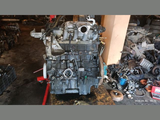 bontott PEUGEOT 607 Motor (Fűzött blokk hengerfejjel)