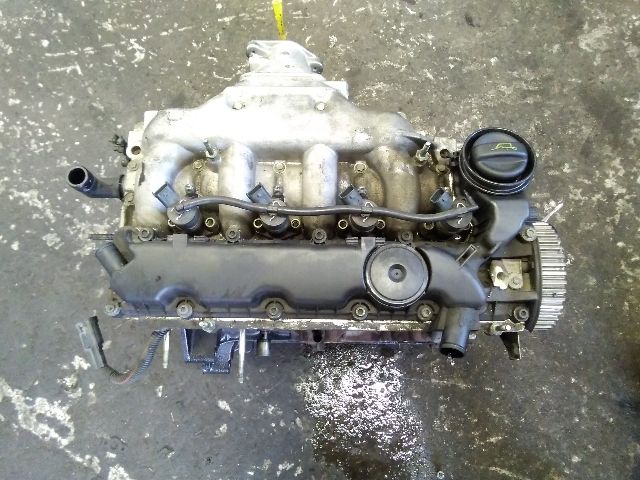 bontott PEUGEOT 607 Motor (Fűzött blokk hengerfejjel)