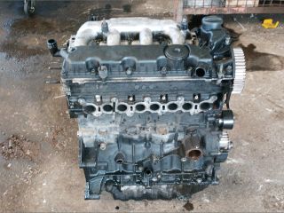 bontott PEUGEOT 607 Motor (Fűzött blokk hengerfejjel)