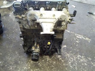 bontott PEUGEOT 607 Motor (Fűzött blokk hengerfejjel)