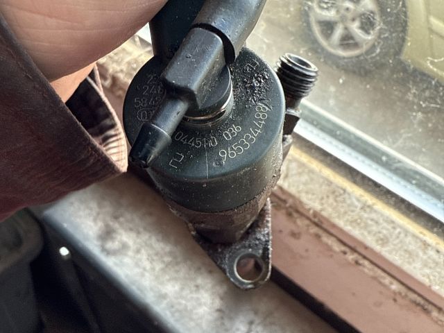 bontott PEUGEOT 607 Porlasztó (1 db)