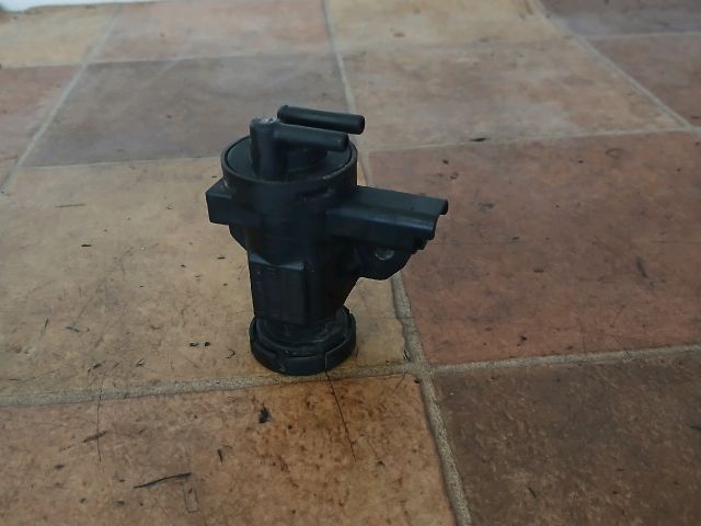 bontott PEUGEOT 607 Turbó Vákum Szelep