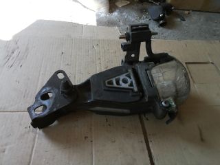 bontott PEUGEOT 607 Motor Tartó Bak (Fém)