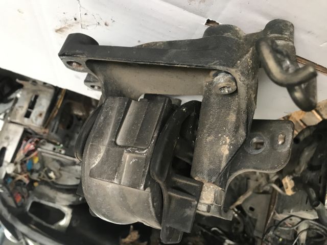 bontott PEUGEOT 607 Váltó Tartó Bak (Pozíciófüggetlen)