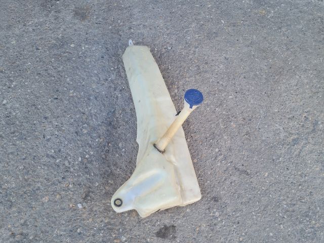 bontott PEUGEOT 607 Ablakmosó Tartály