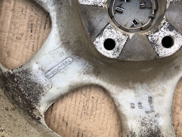 bontott PEUGEOT 607 Alufelni Szett