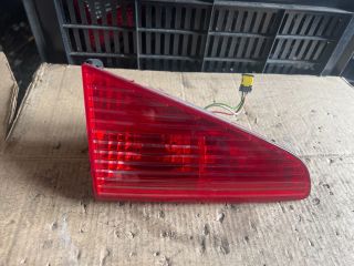 bontott PEUGEOT 607 Bal Belső Hátsó Lámpa