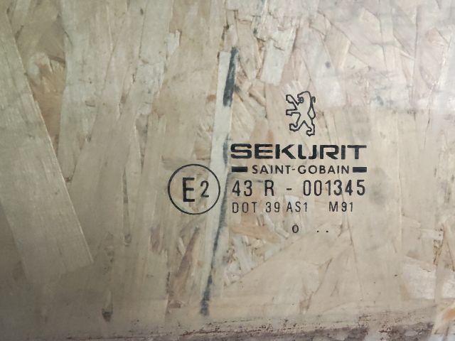 bontott PEUGEOT 607 Bal első Ablak