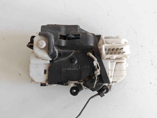 bontott PEUGEOT 607 Bal első Ajtózár