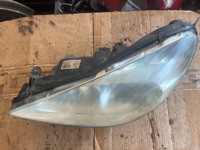 bontott PEUGEOT 607 Bal Fényszóró