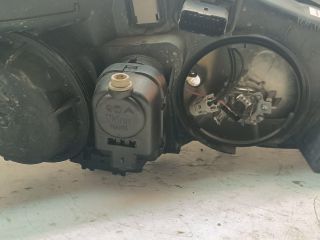 bontott PEUGEOT 607 Bal Fényszóró