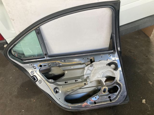 bontott PEUGEOT 607 Bal hátsó Ajtó (Üres lemez)