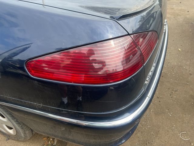 bontott PEUGEOT 607 Bal Hátsó Lámpa